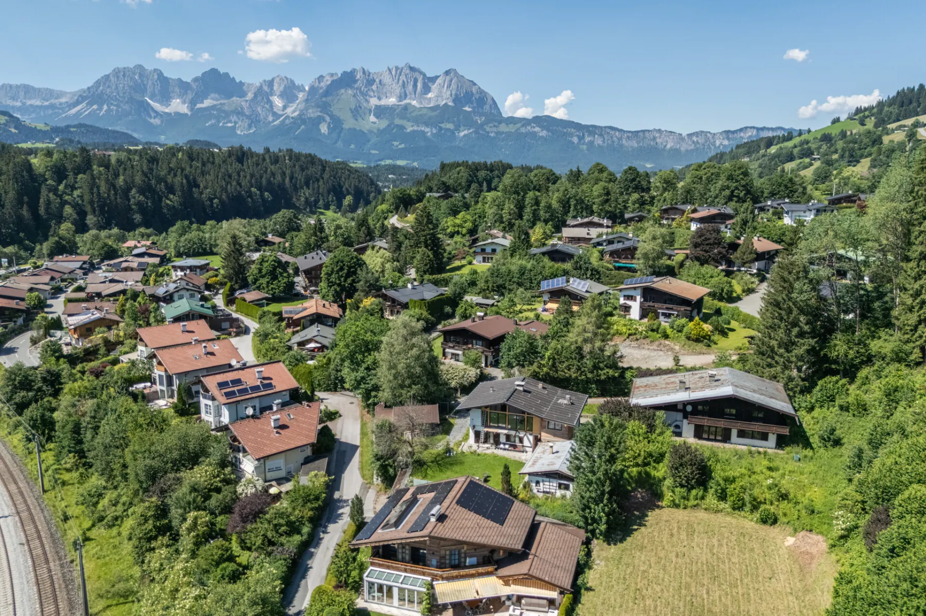 DJI_20260619152355_0214_D-HDR